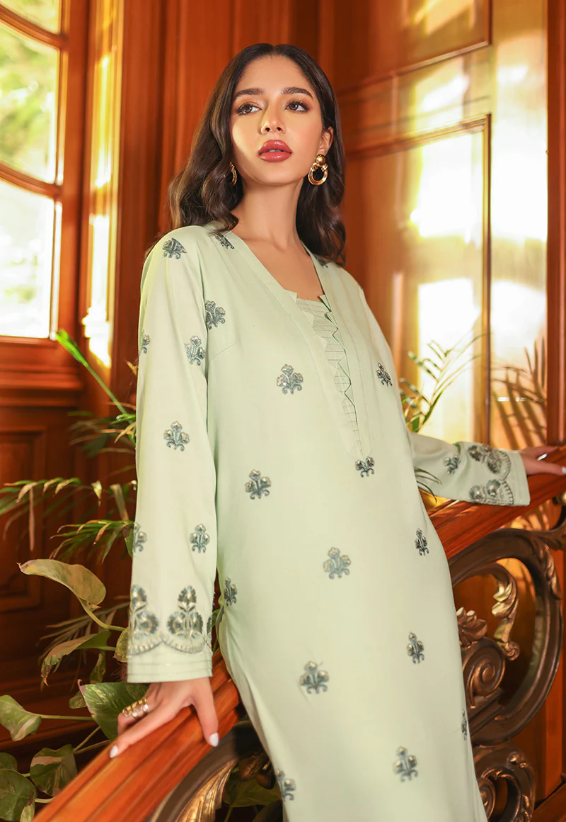 AJP-03 EMBROIDERED CAMBRIC 2 PCS - Image 3